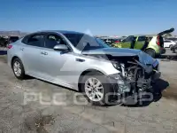 2018 KIA Optima photo