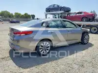 2018 KIA Optima photo