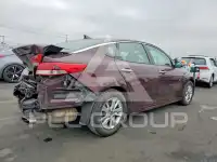 2018 KIA Optima photo