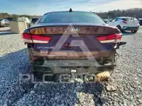 2018 KIA Optima photo