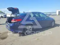 2018 KIA Optima photo
