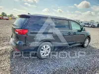 2018 KIA Sedona фото