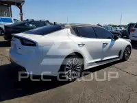 2018 KIA Stinger photo