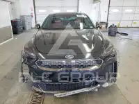 2018 KIA Stinger photo