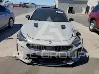 2018 KIA Stinger фото