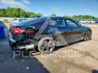 2018 KIA Stinger photo