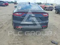 2018 KIA Stinger photo