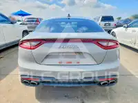 2018 KIA Stinger photo
