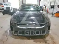 2018 KIA Stinger photo