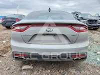 2018 KIA Stinger photo