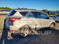 2018 Ford ESCAPE photo
