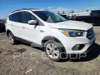 2018 Ford ESCAPE photo