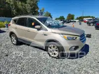 2018 Ford ESCAPE photo