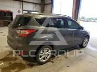 2018 Ford ESCAPE photo