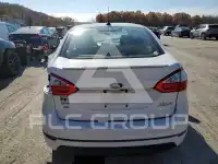 2018 Ford FIESTA фото