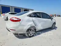 2018 Ford FIESTA фото