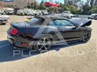 2018 Ford MUSTANG photo