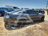 2018 Ford MUSTANG photo