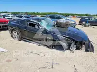 2018 Ford MUSTANG photo