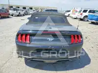 2018 Ford MUSTANG фото