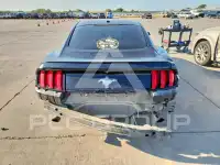 2018 Ford MUSTANG photo