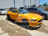 2018 Ford MUSTANG фото