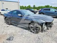 2018 Ford MUSTANG photo