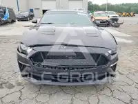 2018 Ford MUSTANG photo