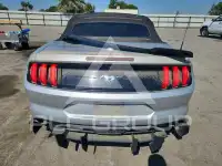 2018 Ford MUSTANG photo