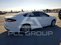 2018 Ford FUSION photo