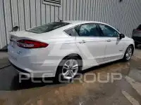 2018 Ford FUSION фото