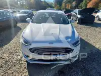 2018 Ford FUSION photo