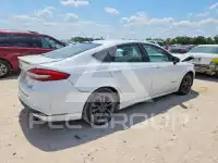 2018 Ford FUSION photo