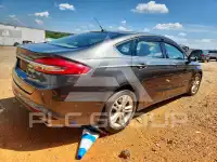 2018 Ford FUSION photo