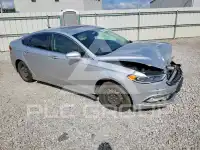 2018 Ford FUSION photo