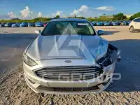 2018 Ford FUSION фото