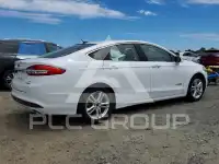 2018 Ford FUSION фото