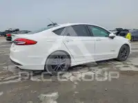 2018 Ford FUSION фото
