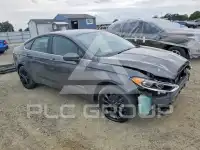 2018 Ford FUSION photo