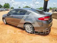 2018 Ford FUSION фото