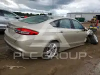 2018 Ford FUSION фото