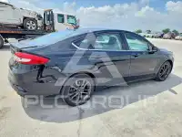 2018 Ford FUSION фото