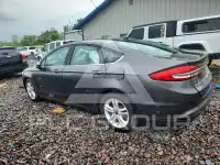 2018 Ford FUSION photo