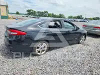2018 Ford FUSION photo