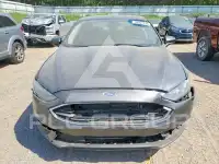 2018 Ford FUSION photo