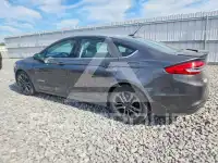 2018 Ford FUSION фото