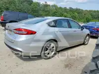 2018 Ford FUSION photo