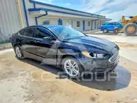 2018 Ford FUSION photo