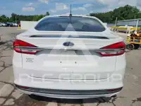 2018 Ford FUSION фото