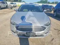 2018 Ford FUSION фото